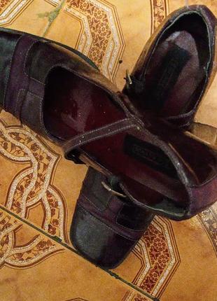 Брендові шкіряні лакові фіолетові оригінальні туфлі ретро7 фото