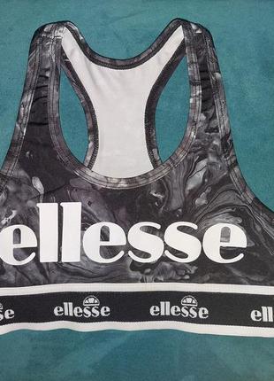 Топ ellesse с монограммной резинкой