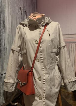 Пальто плащ