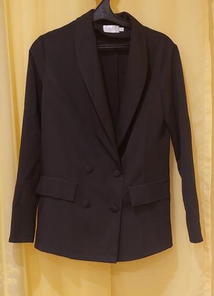 Продам классический черный жакет ( пиджак) черного цвета , размер s-m