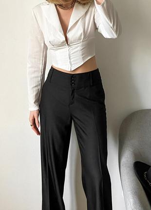 Женские серые брюки классического дизайна10 фото