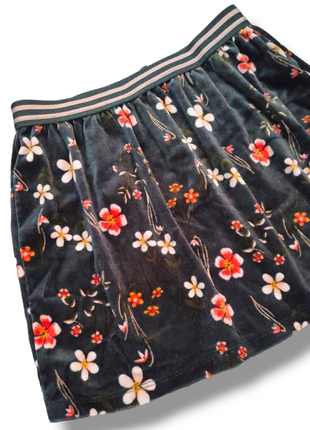 Велюровая нарядная юбка для девочки3 фото