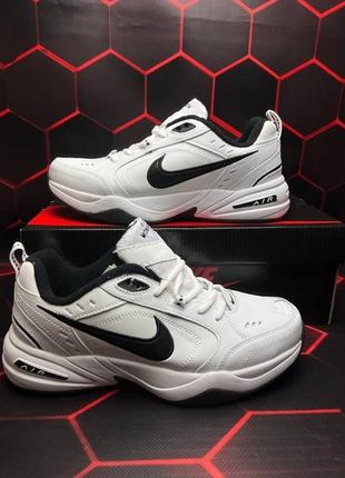 Nike air monarch