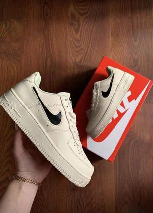 Кросівки жіночі nike air force 1 low cream*наик кросивки )8 фото