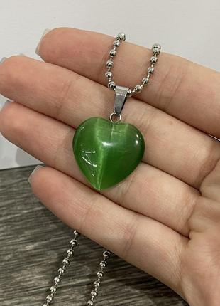 Подарунок дівчині натуральний камінь улексіт зелене котяче око кулон у формі сердечка на ланцюжку в коробочці2 фото