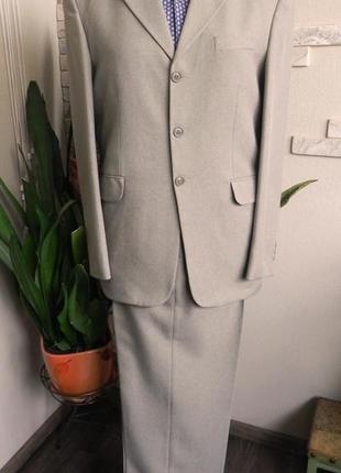 Шикарний чоловічий костюм di pierro - купувався в італії2 фото