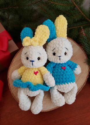 Патриотические зайчики игрушка ручная работа подарок сине-желтые зайцы