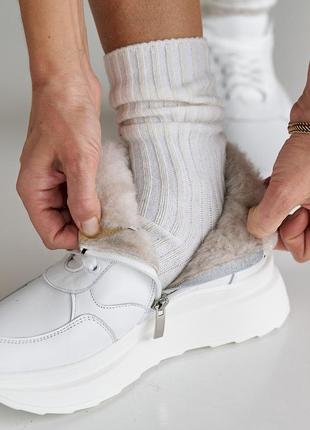 Стильные белые практичные зимние кроссовки женские кожаные на толстовке, натуральная кожа и шерсть2 фото
