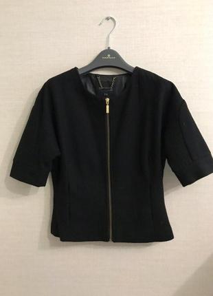 Стильна кофта. не нудна класика