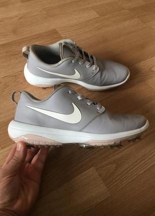Шкіряні кросівки для гольфу nike
