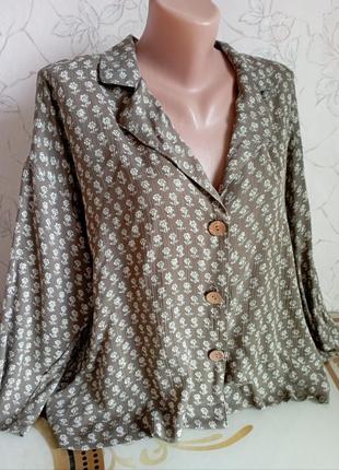 Блуза вінтажна з дерев'яними ґудзиками1 фото