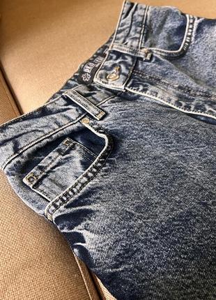 Классные джинсы мом5 фото