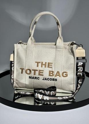 Светлая женская сумка marc jacobs medium tote bag плотный текстиль широкий ремешок марк6 фото