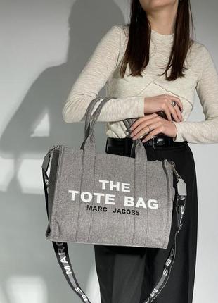 Универсальная женская сумка marc jacobs medium tote bag серого цвета шоппер на плече текстиль5 фото