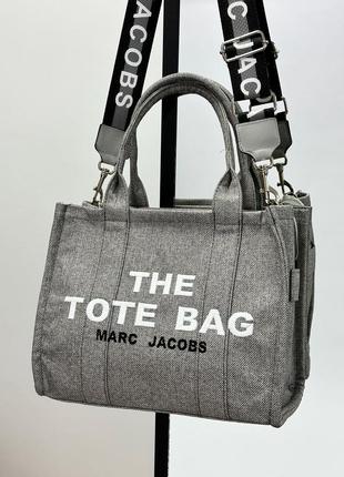 Универсальная женская сумка marc jacobs medium tote bag серого цвета шоппер на плече текстиль6 фото