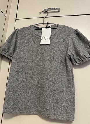 Жіноча футболка від zara