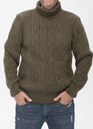 Теплый шерстяной свитер1 фото
