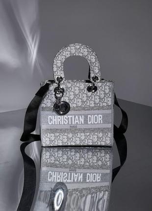 Красивая женская сумка christian dior lady популярная модель диор3 фото