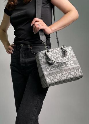 Красивая женская сумка christian dior lady популярная модель диор6 фото