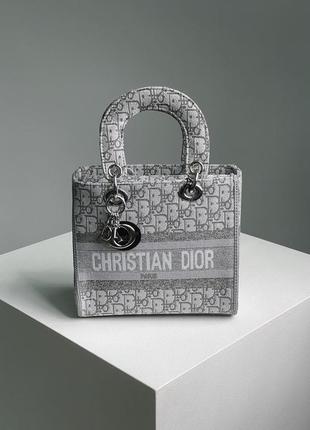 Красивая женская сумка christian dior lady популярная модель диор7 фото