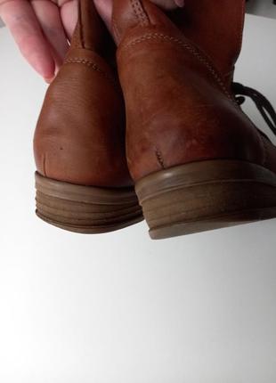 Ботинки кожаные коричневого цвета.6 фото