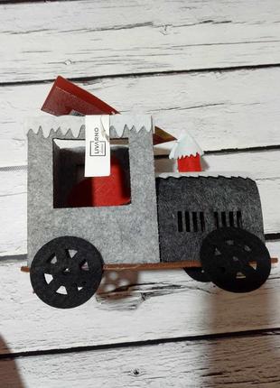 Трактор машинка игрушка из фетра новогодний декор подарочная емкость для конфет6 фото