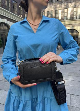 Женская черная сумка snapshot, guess из экокожи люксового качества4 фото