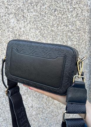 Жіноча чорна сумка snapshot, guess з екошкіри люксової якості5 фото