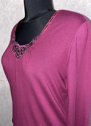 Трикотажная блуза с украшенным декольте oliver3 фото