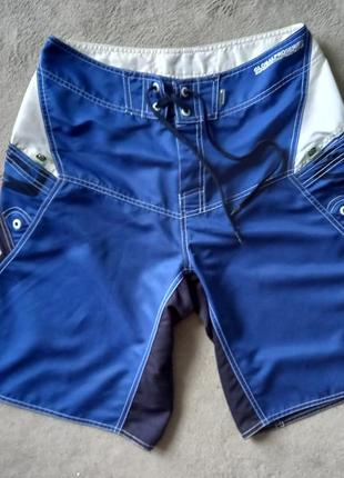 Брендовые шорты rip curl.