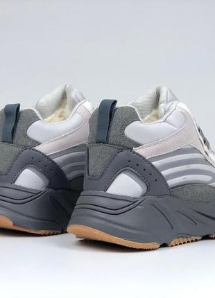 Р.36,41 кроссовки adidas yeezy boost 700 бежево-черные зима2 фото