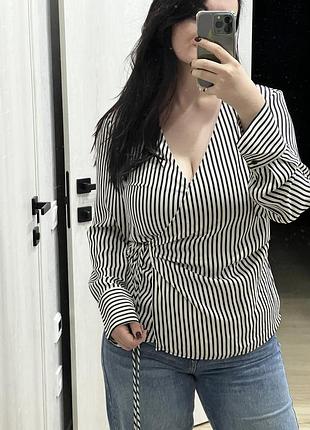 Блуза на затин h&m