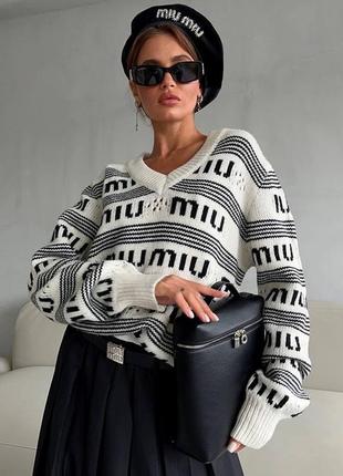 Светр miu miu в стилі
