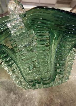 Фруктовница, ваза в виде корзинки, из резистого стекла (зеленковатый цвет) винтаж.4 фото