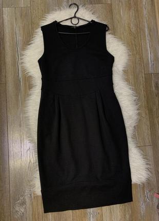 Черное изящное платье max mara