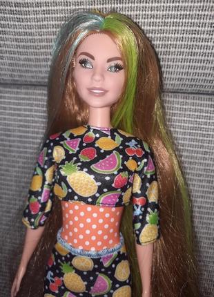 Куколка barbie фруктовый сюрприз в тубусе с аксессуарами