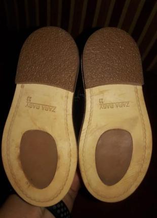 Дитяче взуття шльопанки кросівки черевики босоніжки10 фото