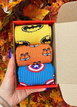 Набір жіночих шкарпеток 36-41 на 3 пари з мультяшним малюнком у коробці