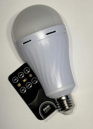 Лампа з пультом  тримає 14годин  не дешеві аналоги 2 батареї по 2600маh