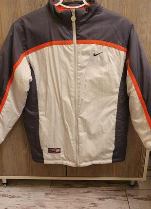 Курточка демисезонная nike (original)