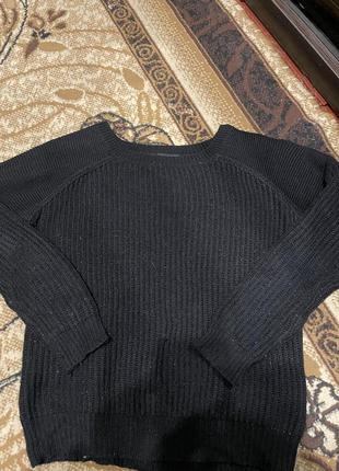 Черная кофта