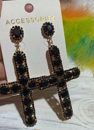 Сережки крест, черные серьги, хрести чорні довгі, стильні модні прикраси