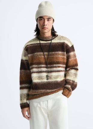 Трикотажный коричневый мужской свитер zara new