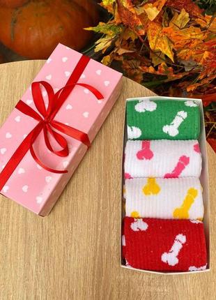 Бокс жіночих високих шкарпеток "цюцюрки" 36-41 на 4 пари у подарунковій коробці