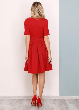 Червоне фактурне плаття-тетянка з короткими рукавами2 фото