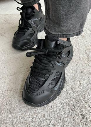 Кроссовки track black