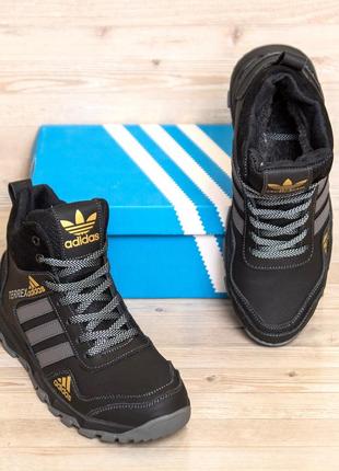 Чоловічі зимові черевики adidas terrex black10 фото