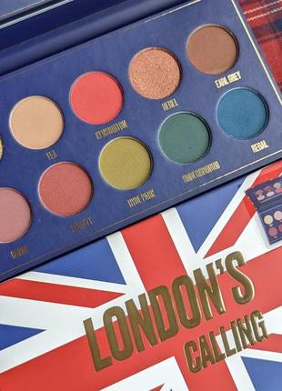 Палетка тіней makeup revolution london "london calling" 🇬🇧8 фото