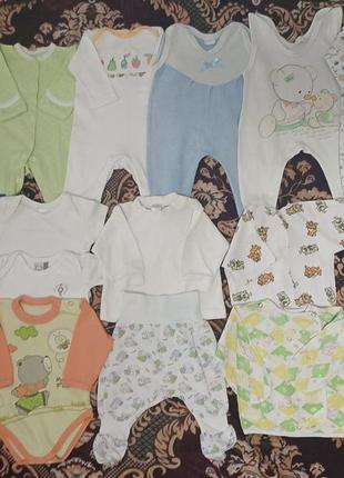 Набор одежды 
📐на возраст 0-3 мес

👌🏻состояние вещей в очень хорошем состоянии