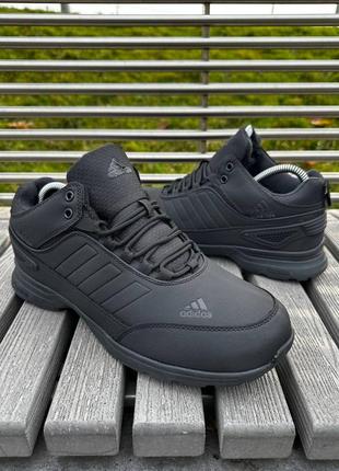 Зимові чоловічі кросівки чорні адідас adidas gore-tex3 фото